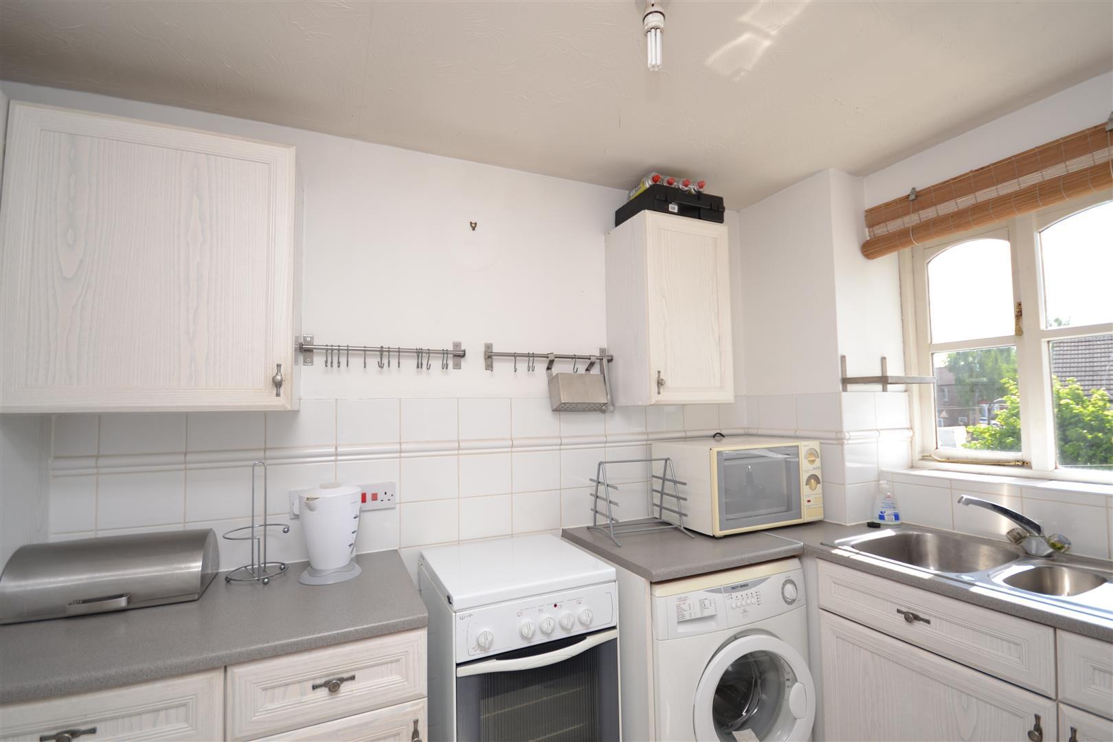 1 bedroom Apartment to rent - Martyn Gerrard