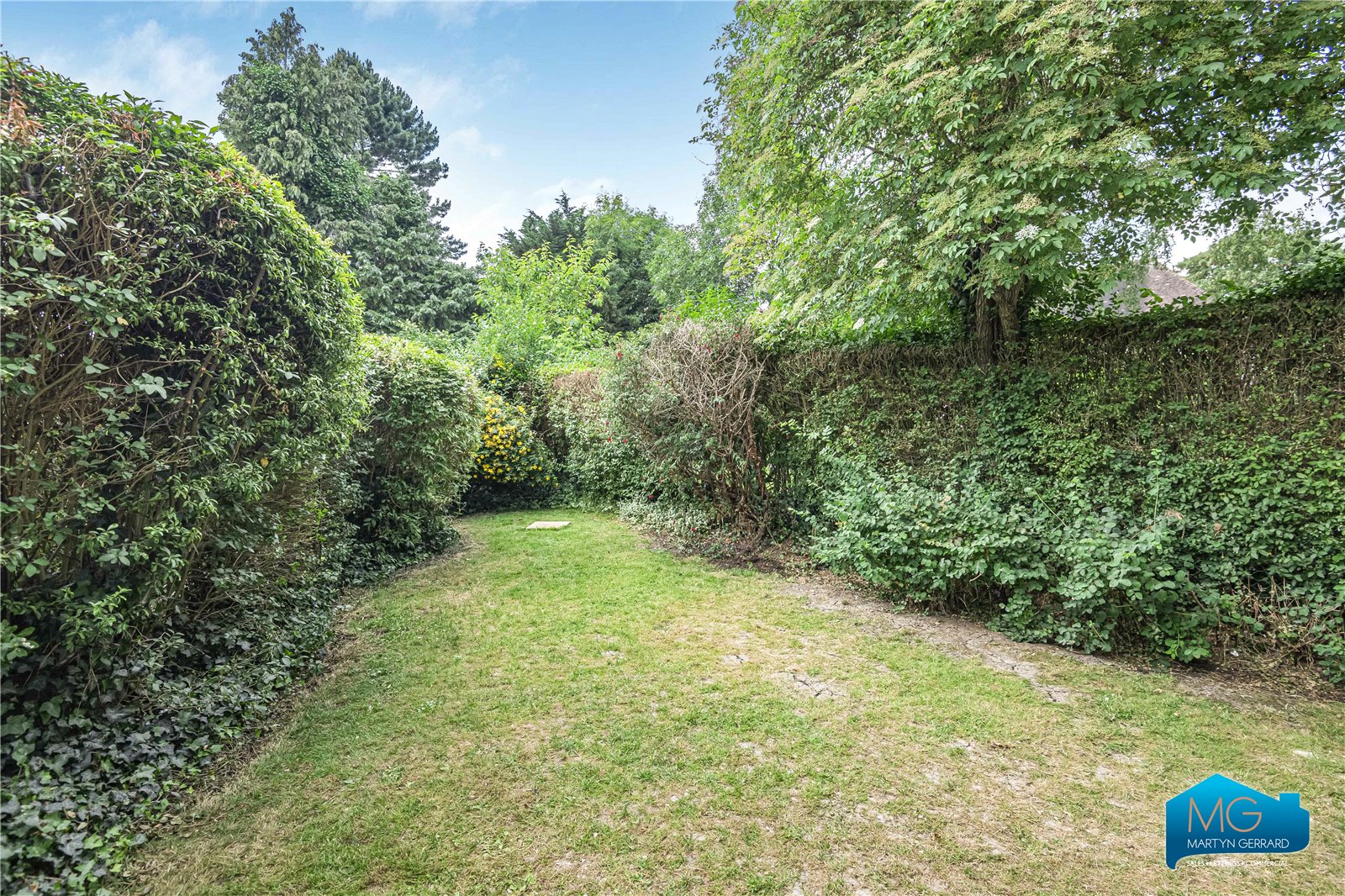 1 bedroom Ground Floor Flat to rent - Martyn Gerrard