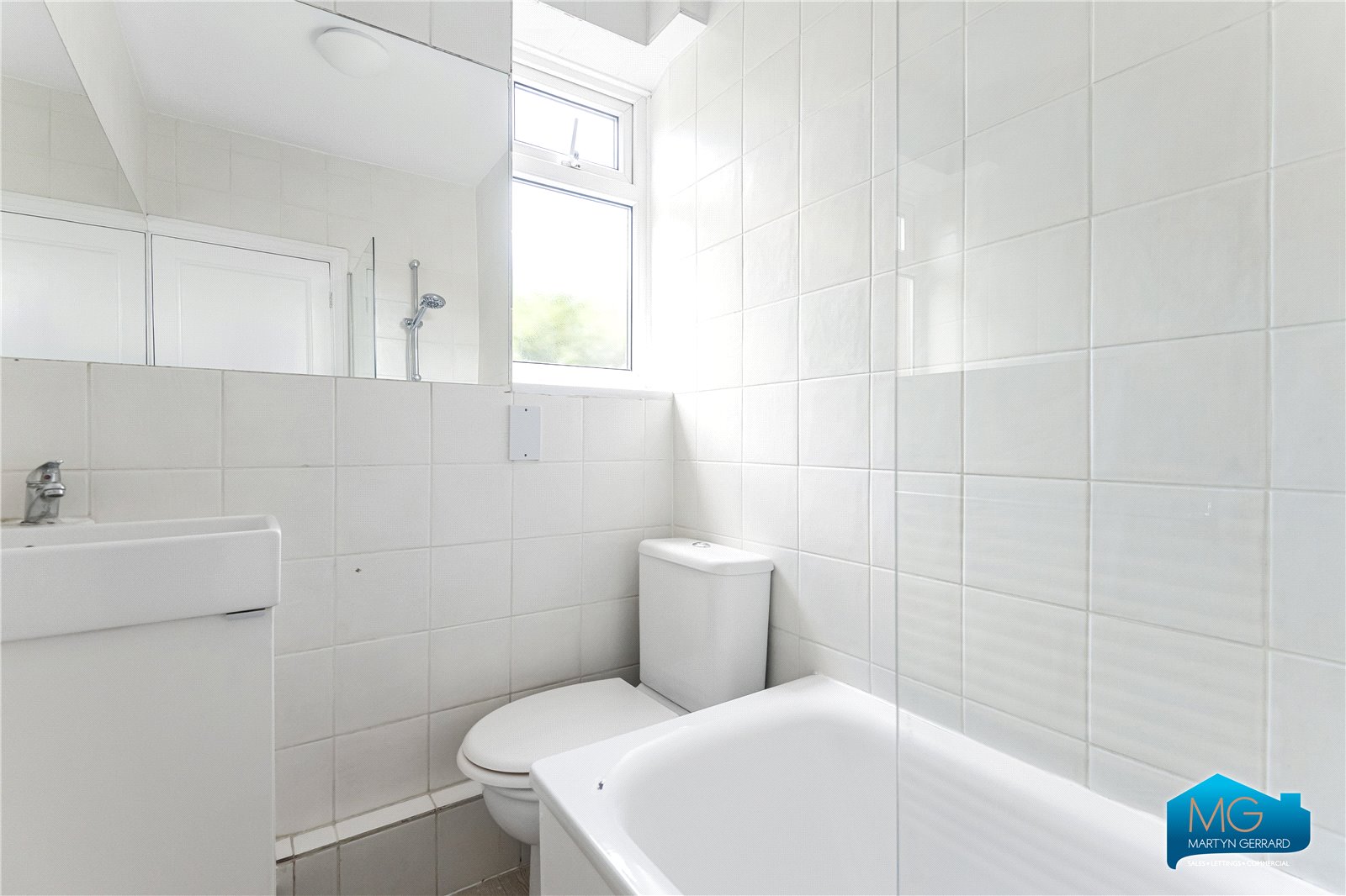 1 bedroom Ground Floor Flat to rent - Martyn Gerrard