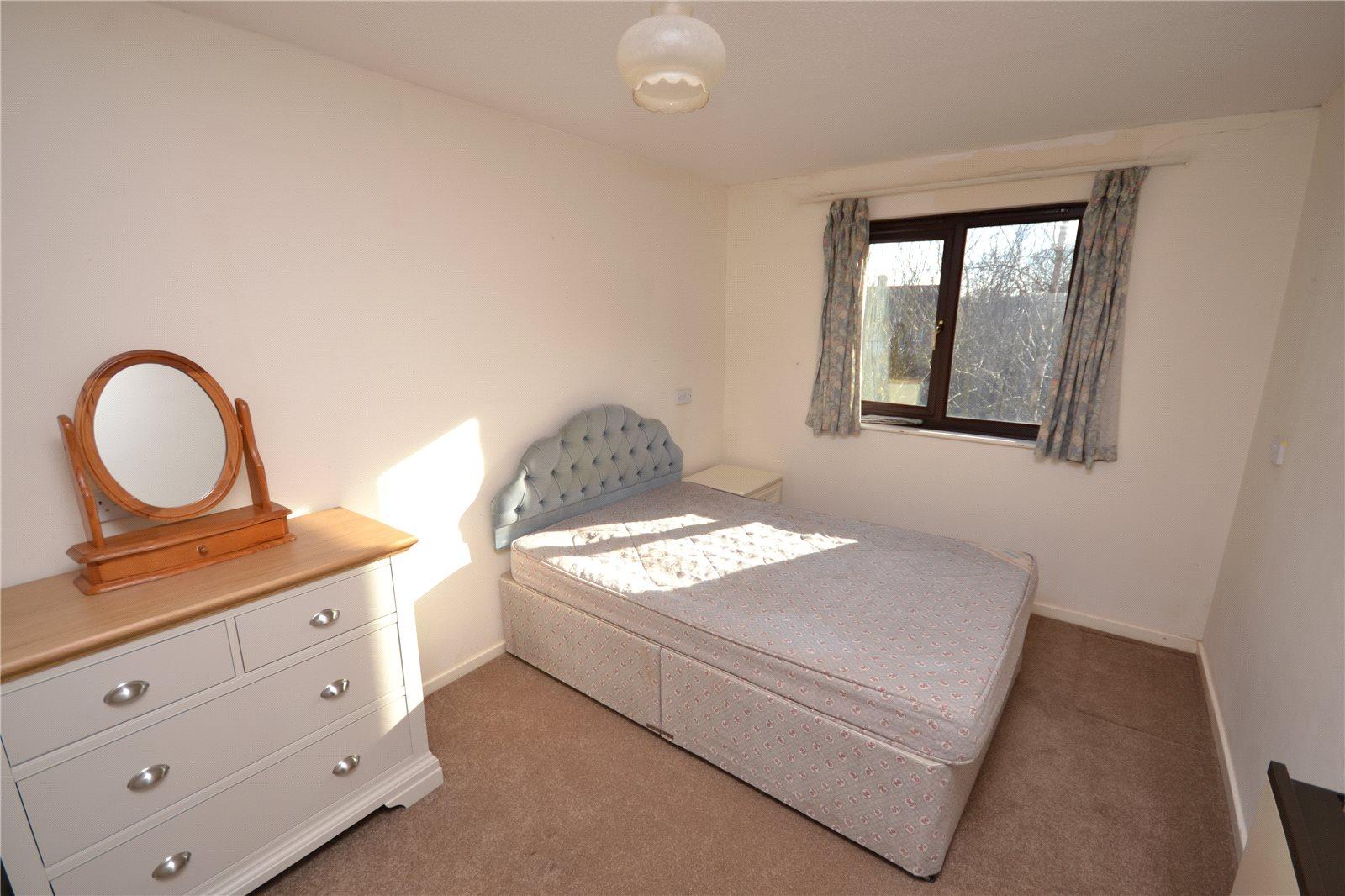 2 bedroom Apartment to rent - Martyn Gerrard