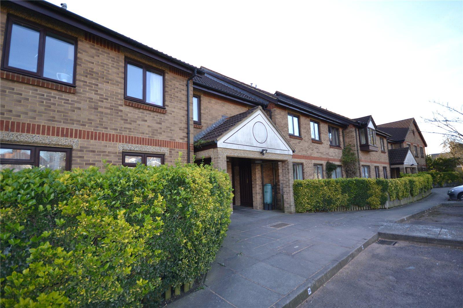 2 bedroom Apartment to rent - Martyn Gerrard