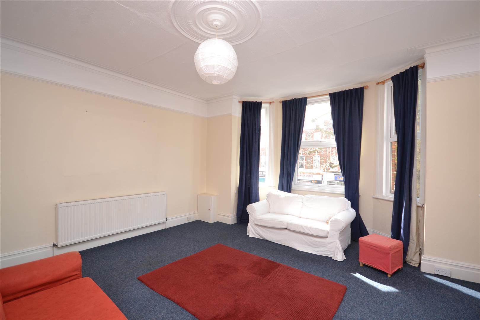 3 bedroom Apartment to rent - Martyn Gerrard