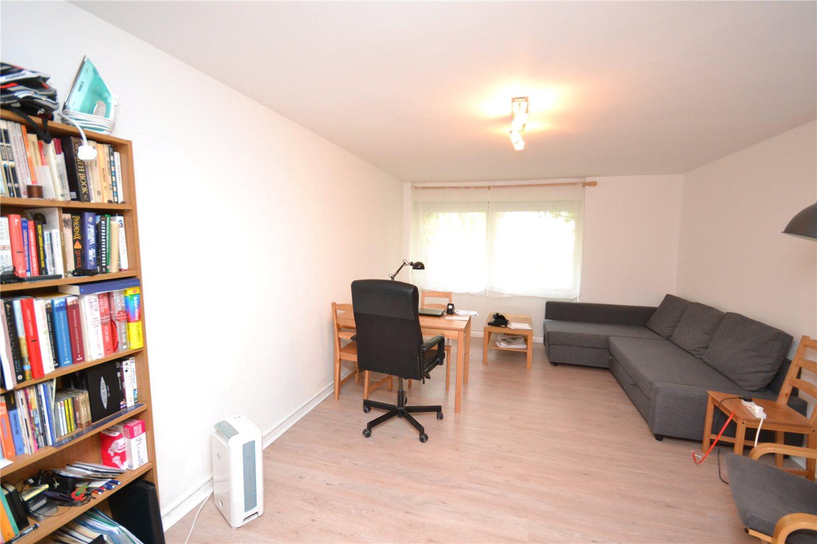 1 bedroom Ground Floor Flat to rent - Martyn Gerrard