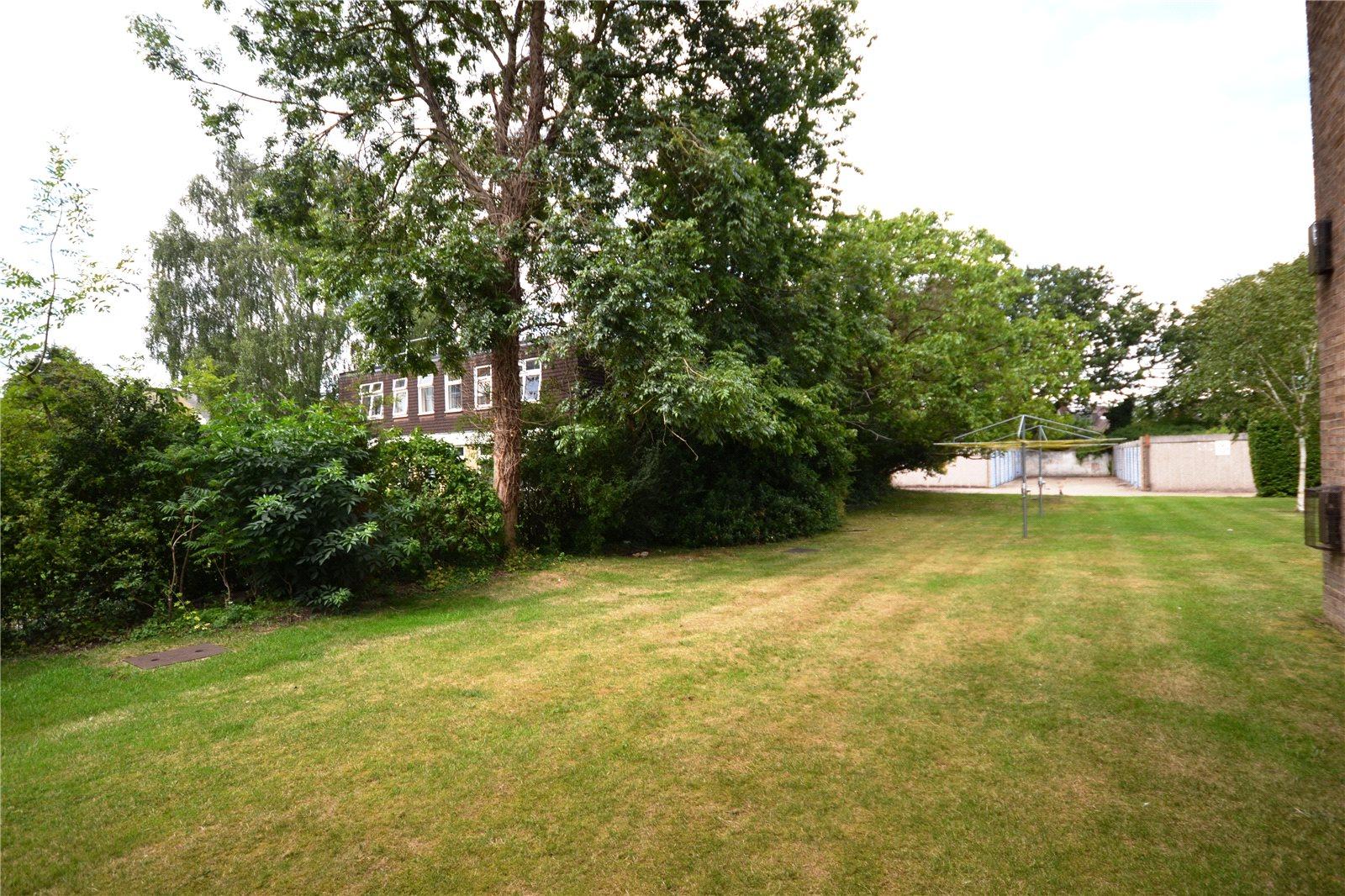 1 bedroom Ground Floor Flat to rent - Martyn Gerrard