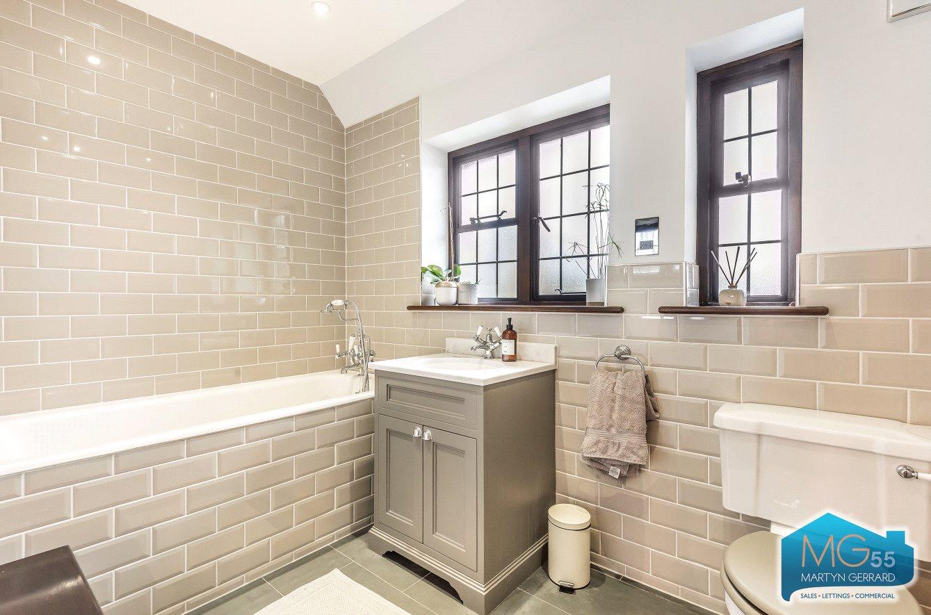 3 bedroom Apartment to rent - Martyn Gerrard