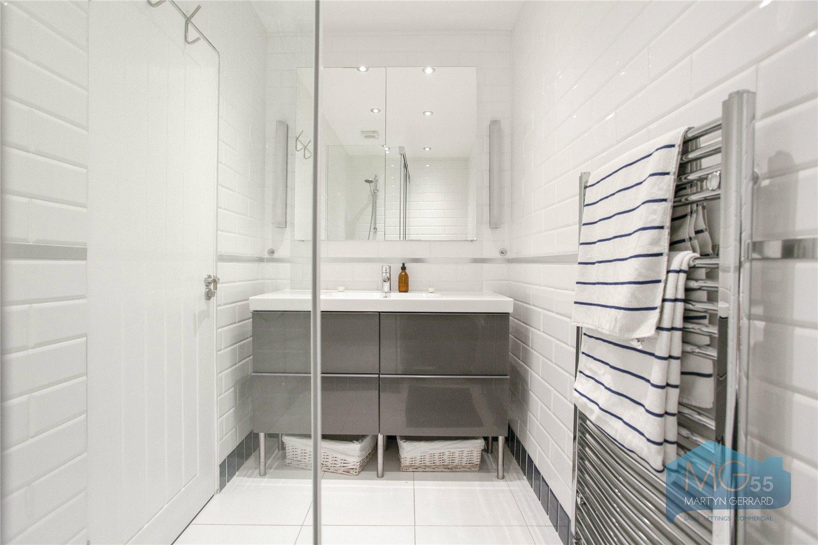 2 bedroom Apartment to rent - Martyn Gerrard