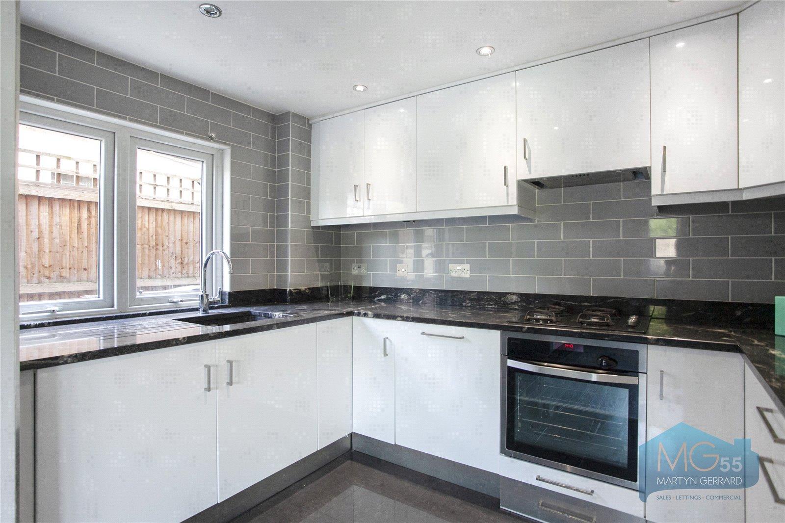 2 bedroom Apartment to rent - Martyn Gerrard