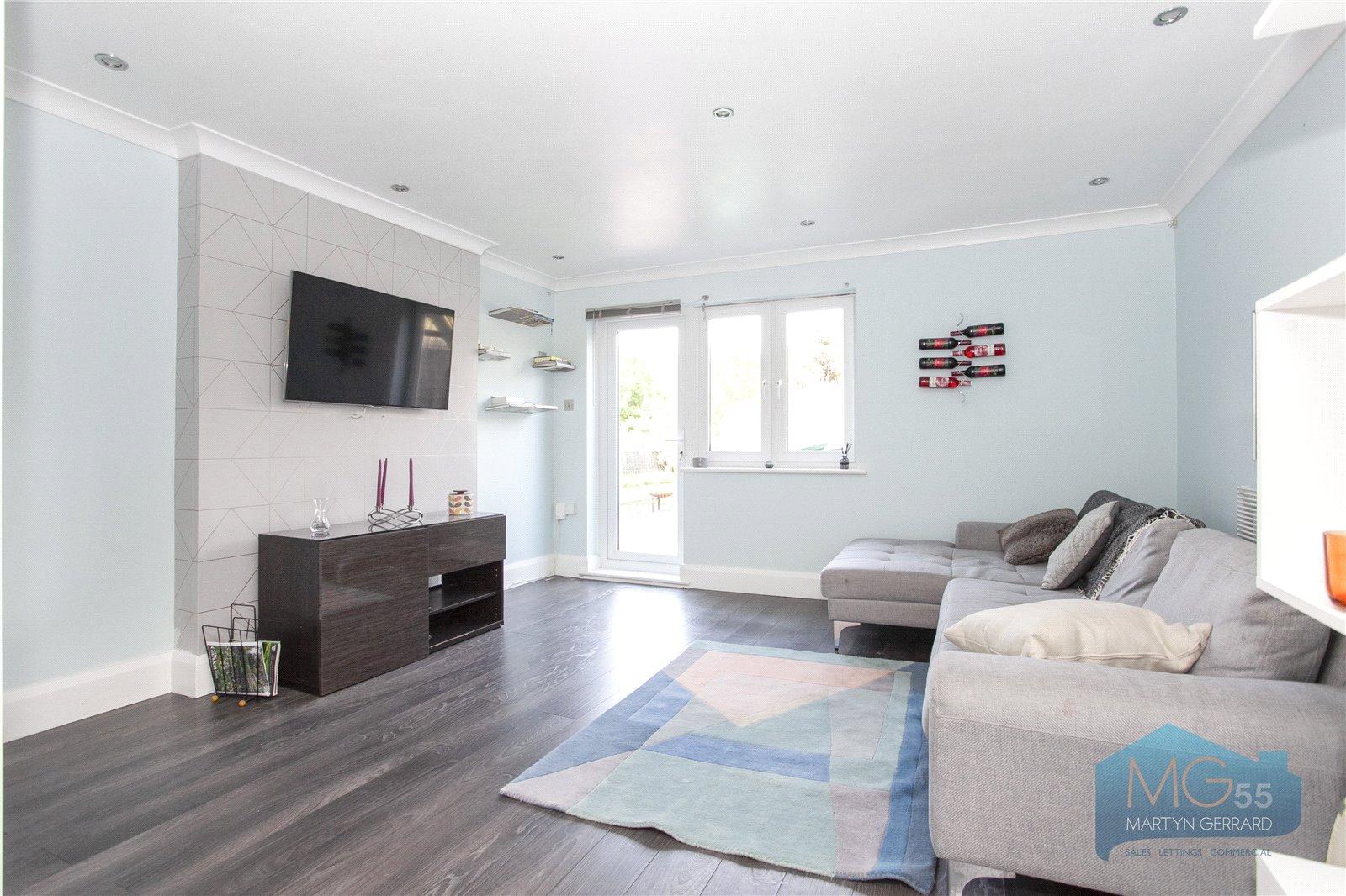 2 bedroom Apartment to rent - Martyn Gerrard