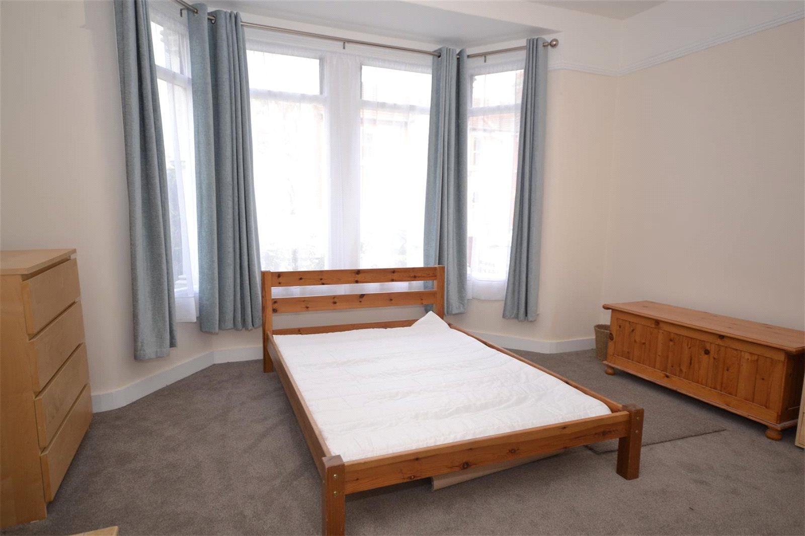 3 bedroom End of Terrace House to rent - Martyn Gerrard