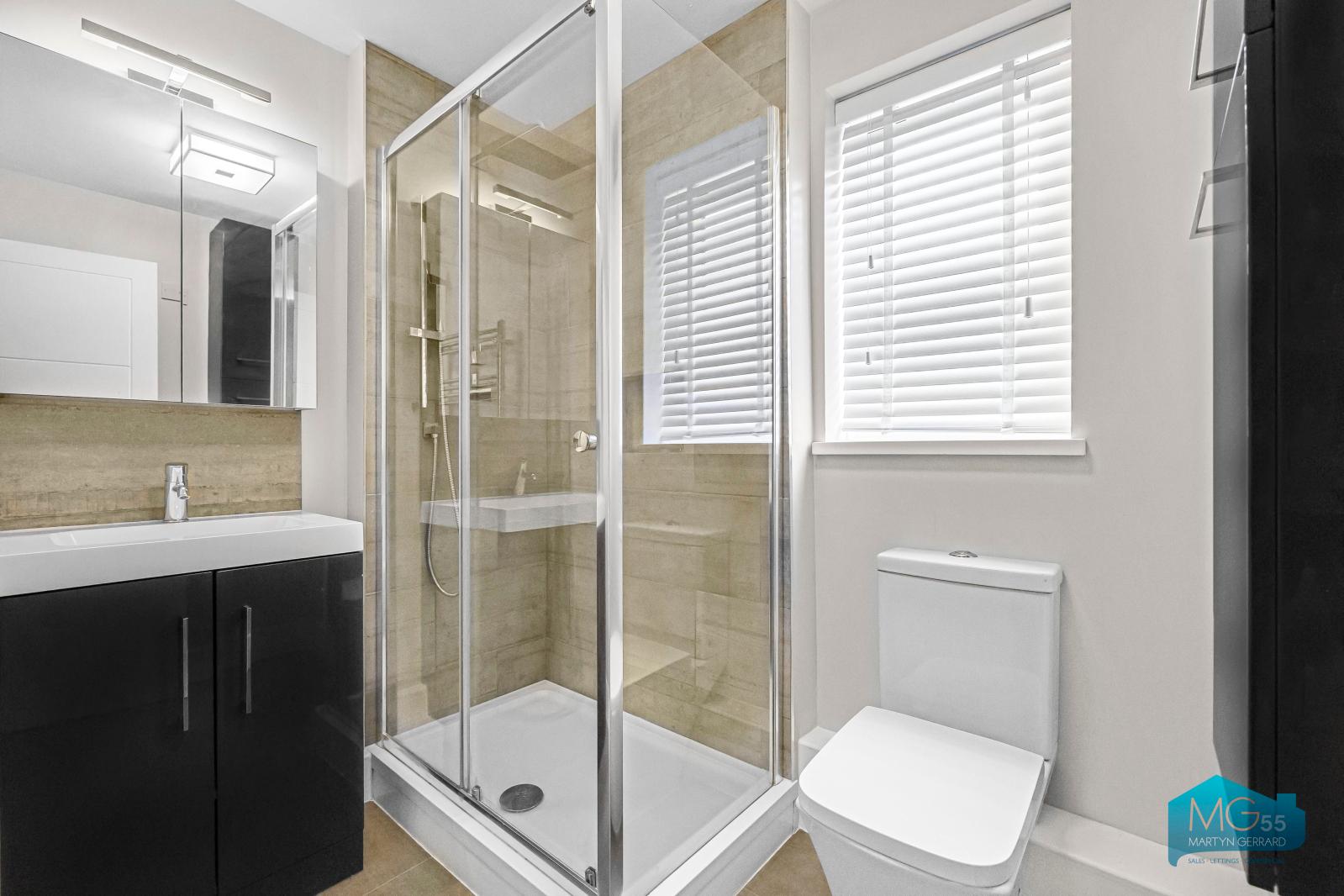 2 bedroom Ground Floor Flat to rent - Martyn Gerrard