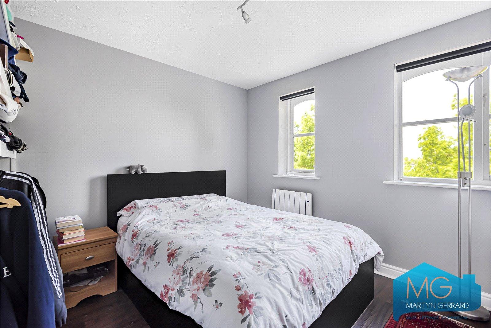 1 bedroom Apartment for sale - Martyn Gerrard