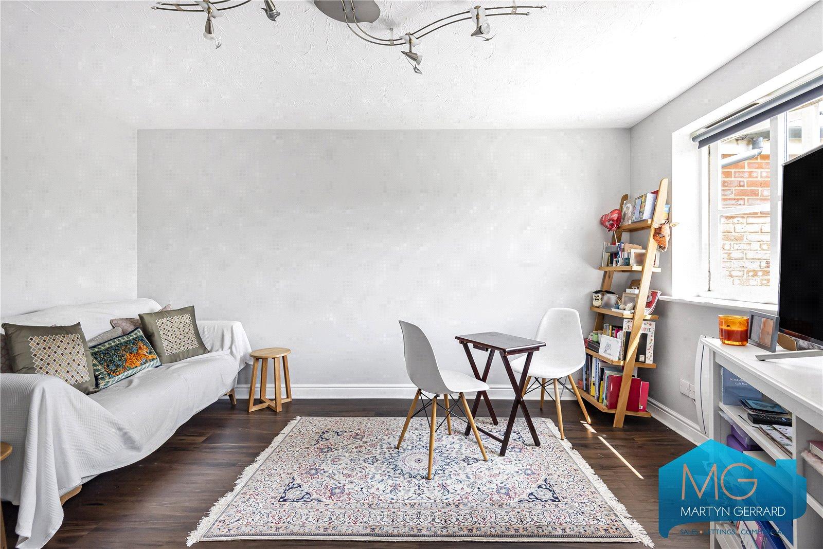 1 bedroom Apartment for sale - Martyn Gerrard