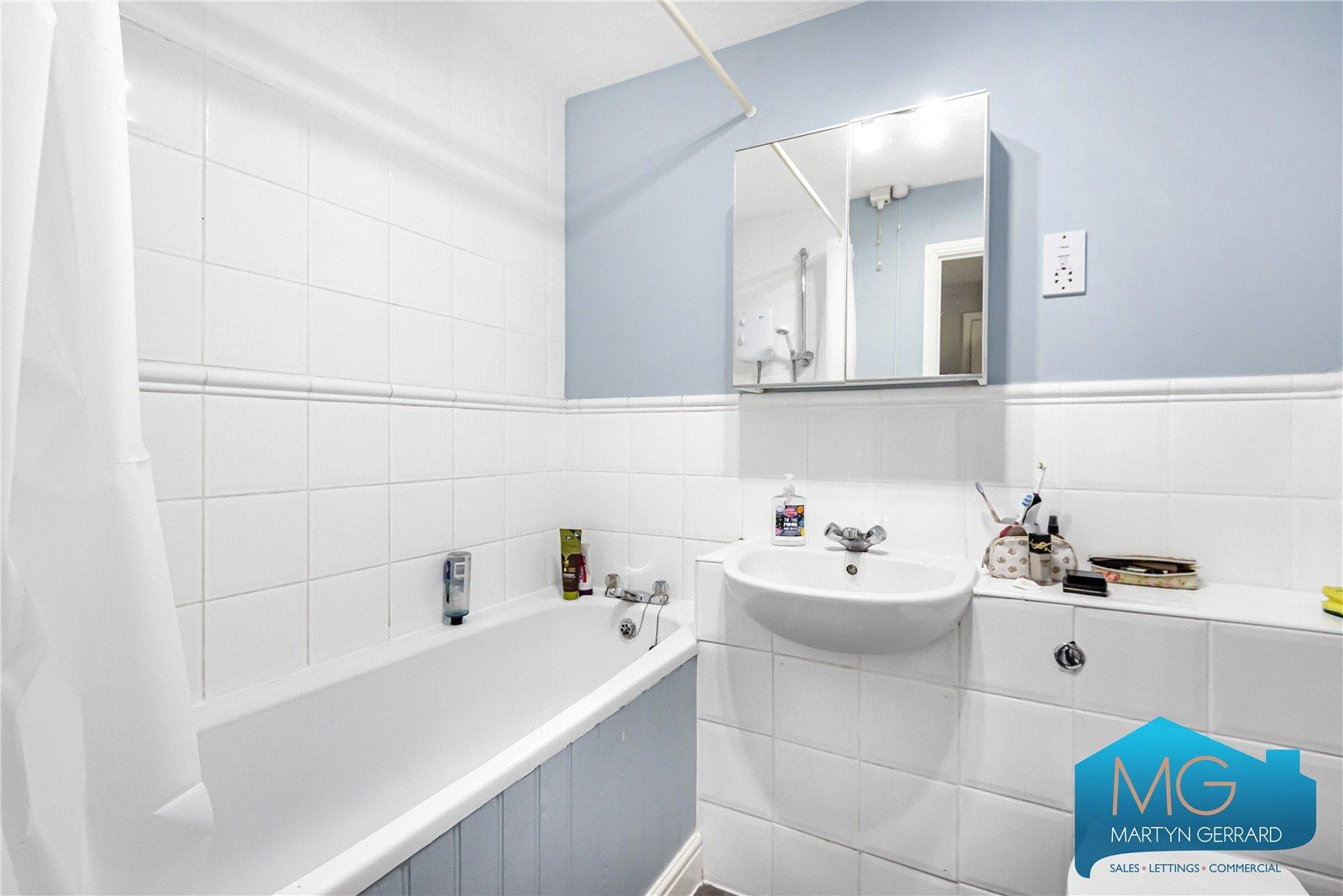 1 bedroom Apartment for sale - Martyn Gerrard