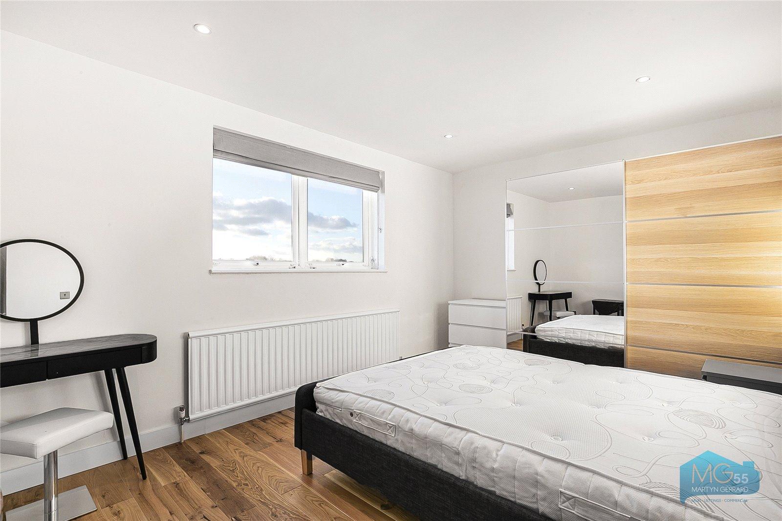 1 bedroom Apartment to rent - Martyn Gerrard