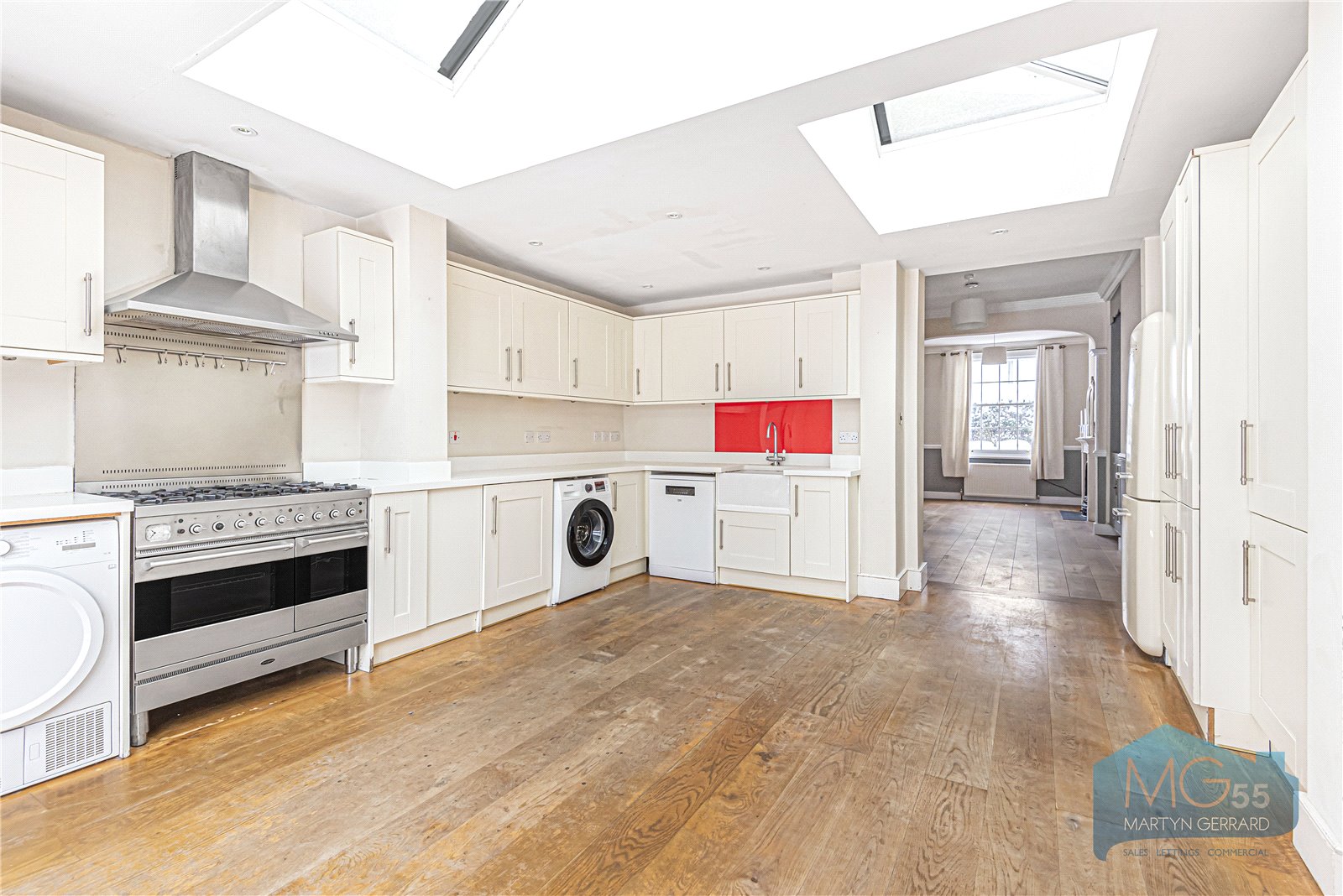 Trinity Road, East Finchley, London, N2+ - Martyn Gerrard