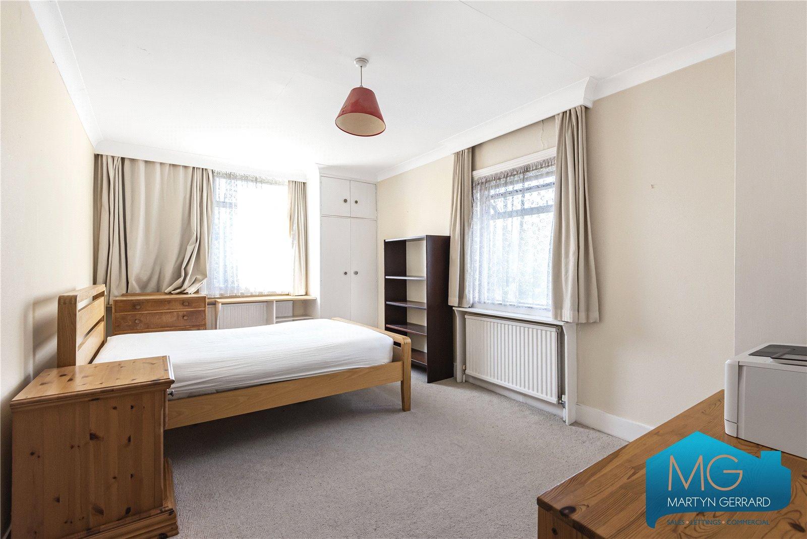 3 bedroom Semi-Detached House for sale - Martyn Gerrard