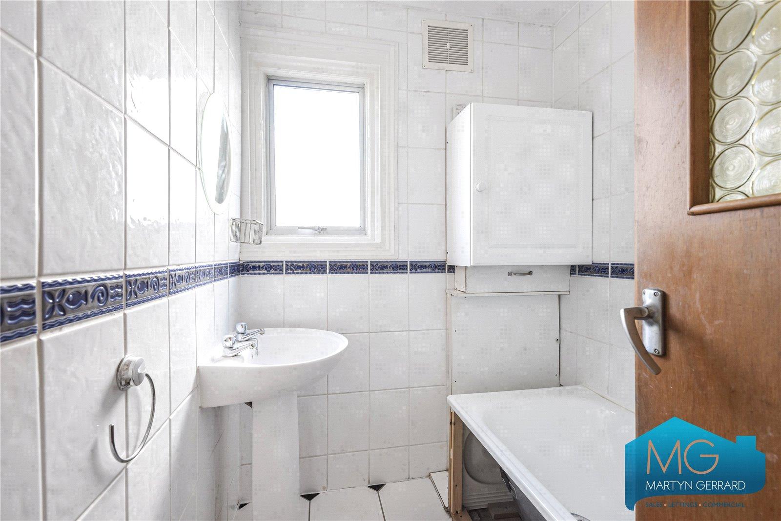 3 bedroom Semi-Detached House for sale - Martyn Gerrard