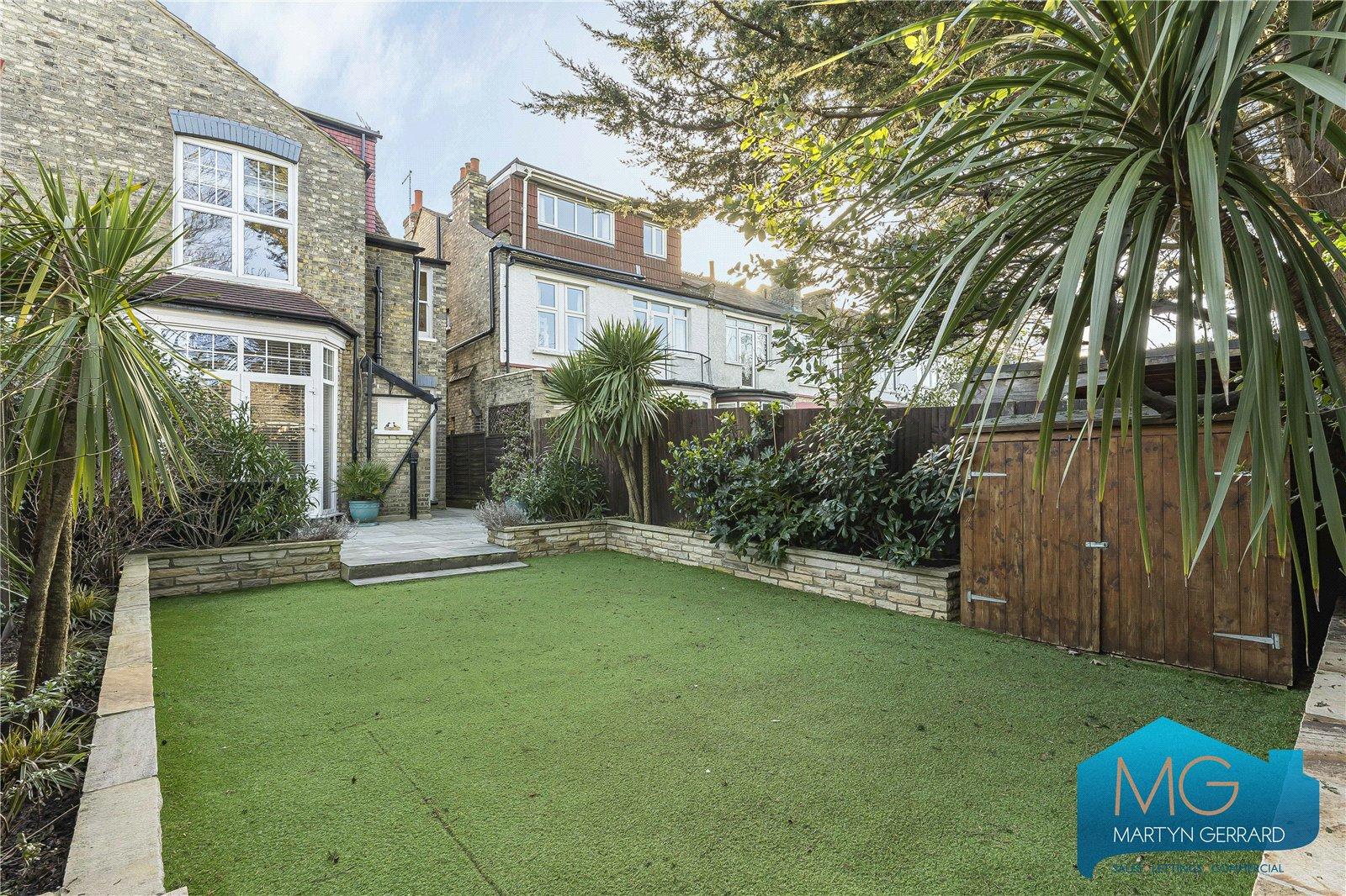 4 bedroom Semi-Detached House for sale - Martyn Gerrard