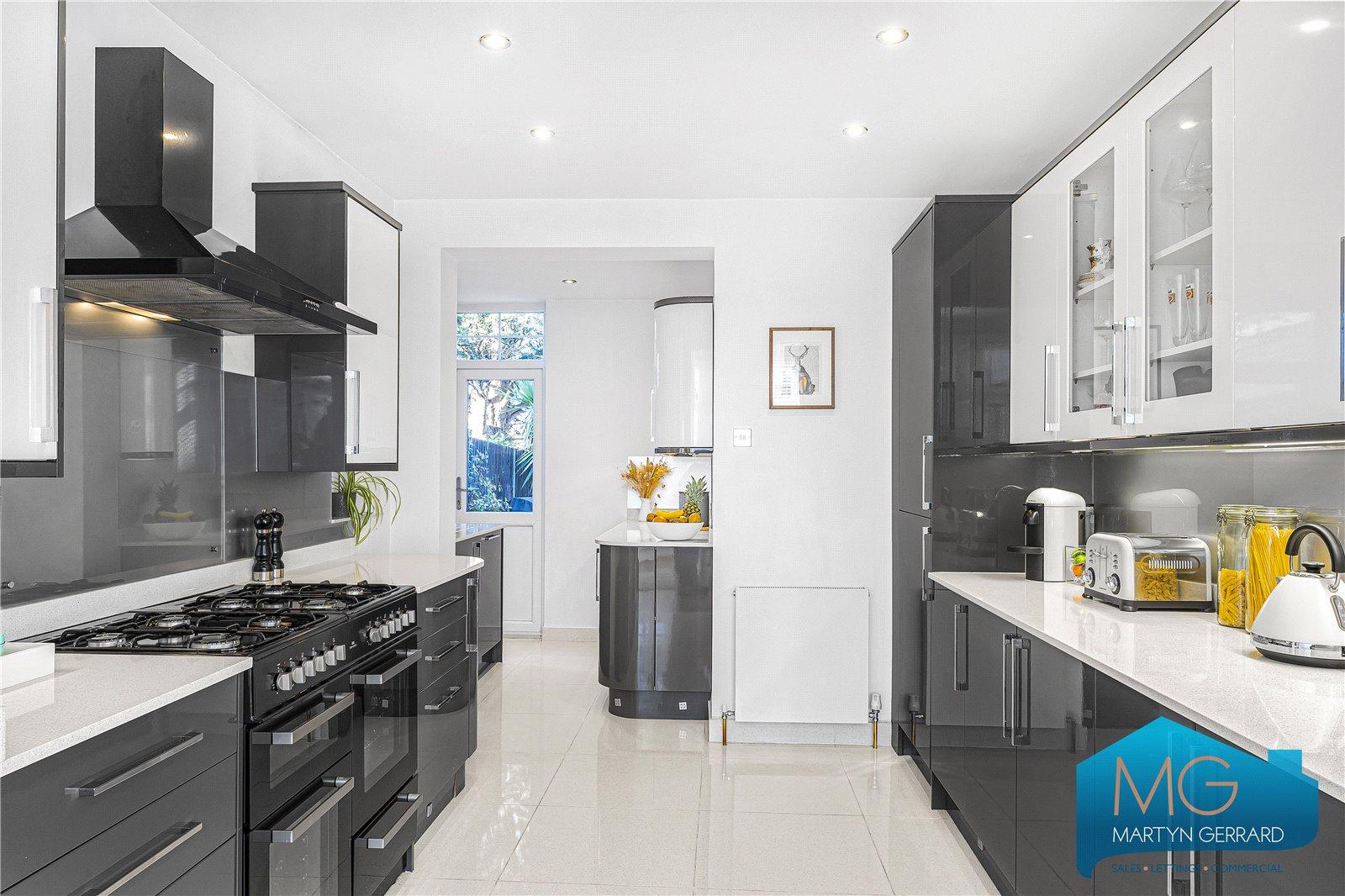 4 bedroom Semi-Detached House for sale - Martyn Gerrard