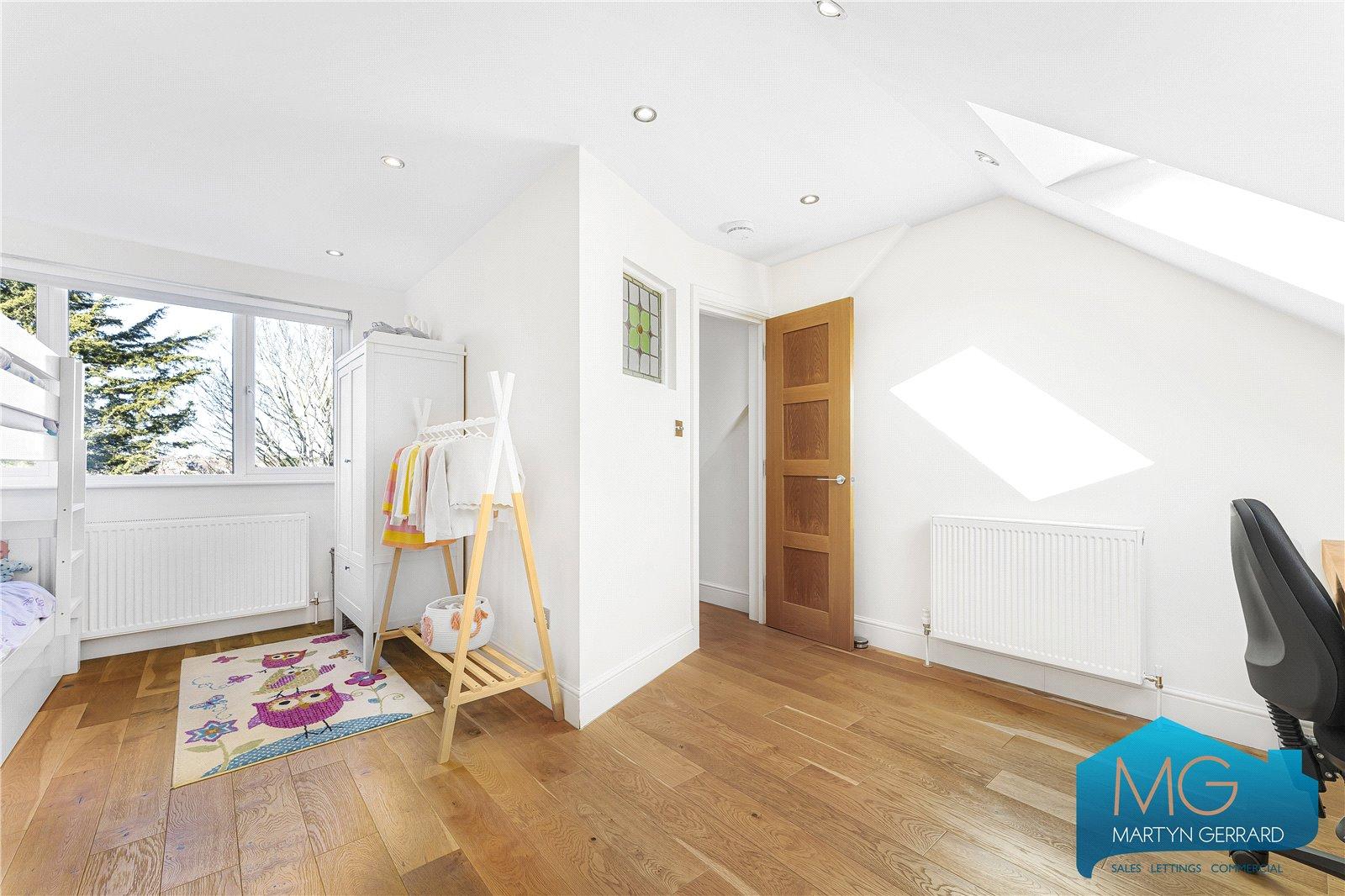 4 bedroom Semi-Detached House for sale - Martyn Gerrard