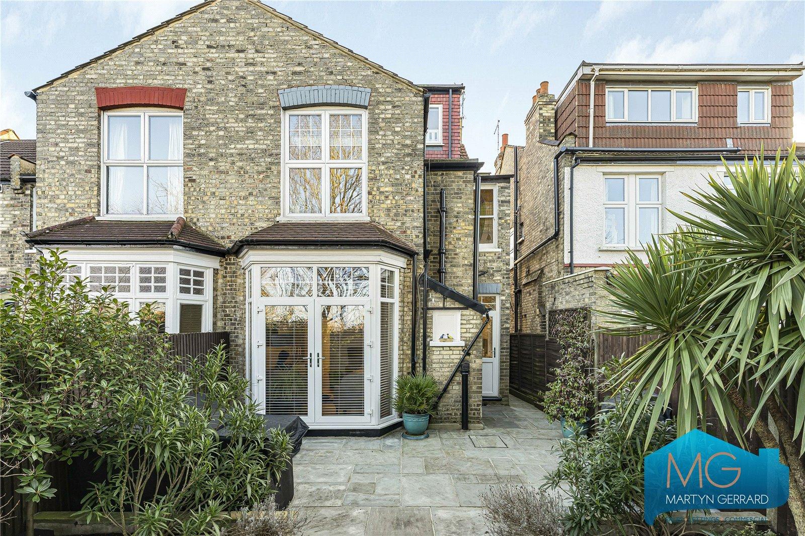 4 bedroom Semi-Detached House for sale - Martyn Gerrard