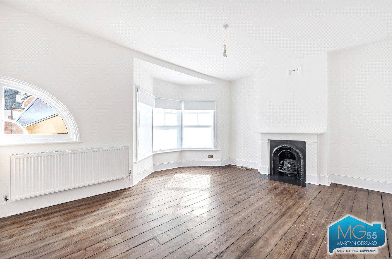 4 bedroom Terraced House to rent - Martyn Gerrard