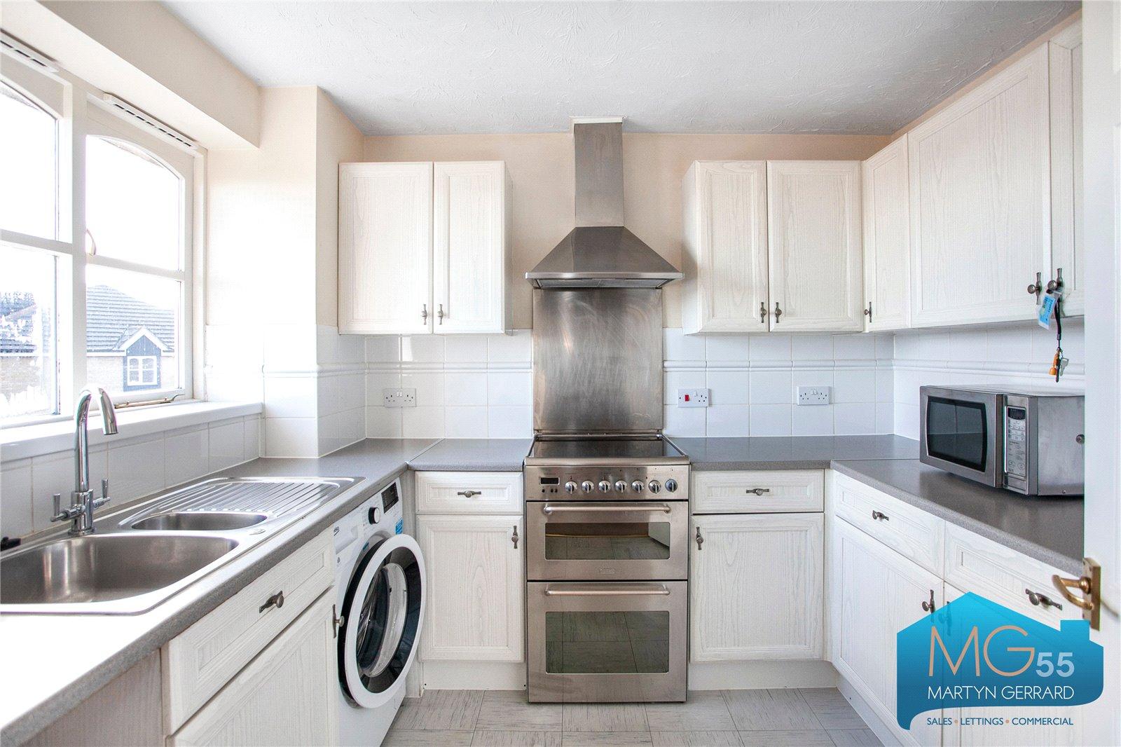 2 bedroom Apartment to rent - Martyn Gerrard