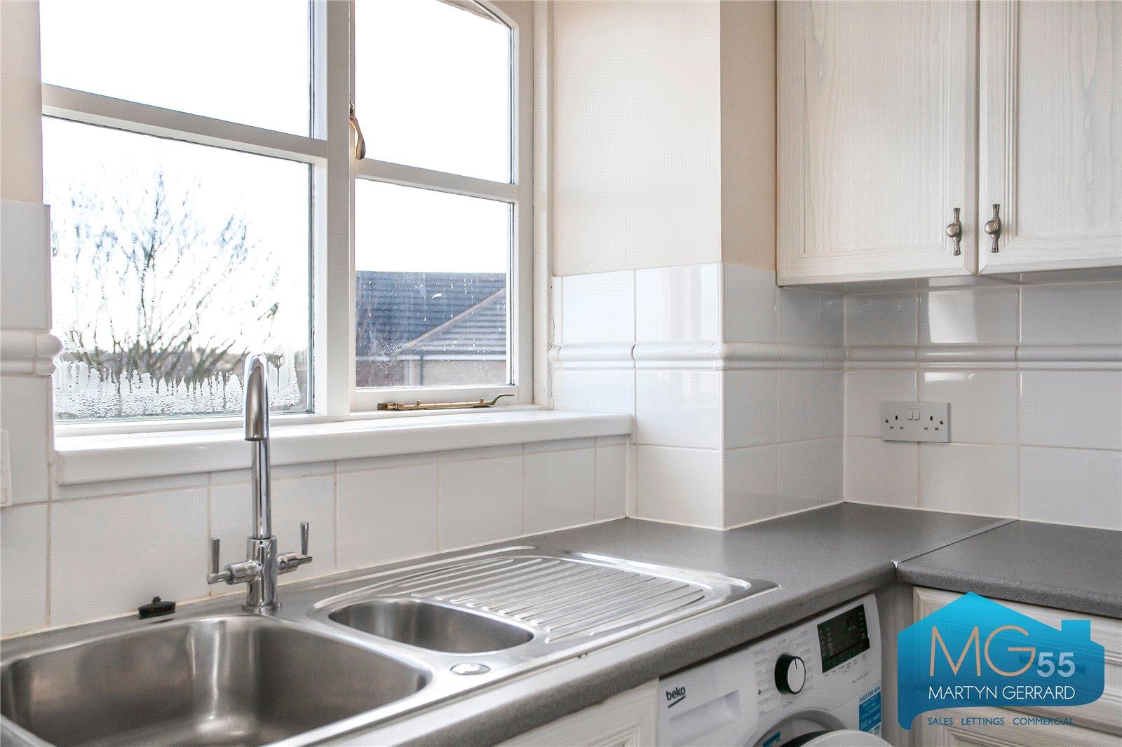 2 bedroom Apartment to rent - Martyn Gerrard