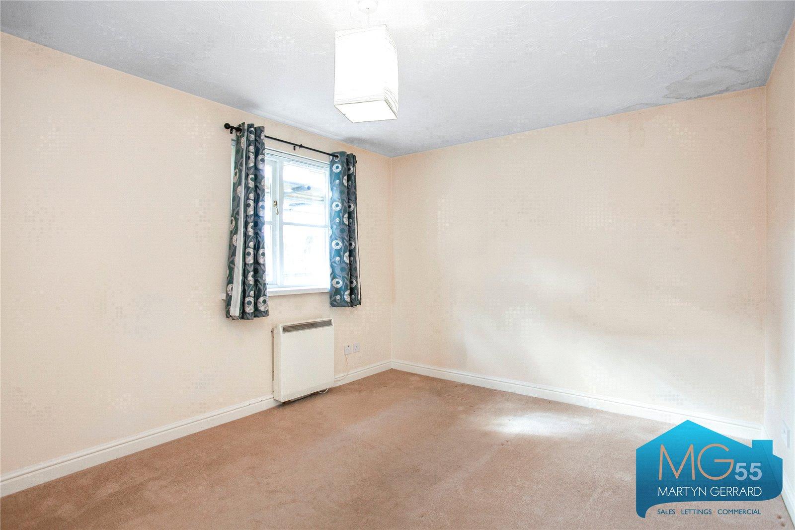 2 bedroom Apartment to rent - Martyn Gerrard