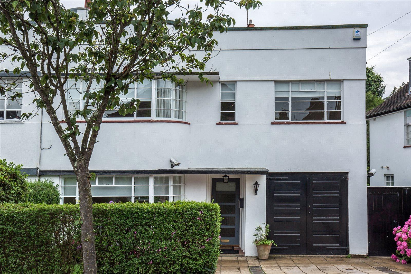 4 bedroom Semi-Detached House to rent - Martyn Gerrard