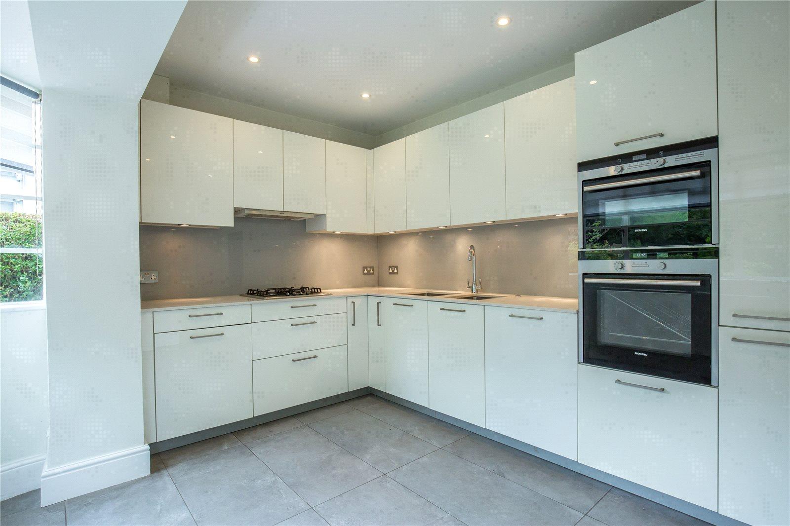 4 bedroom Semi-Detached House to rent + ' - Martyn Gerrard