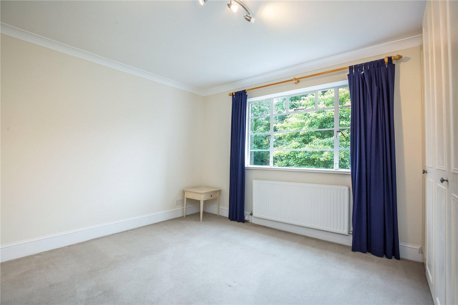 4 bedroom Semi-Detached House to rent - Martyn Gerrard