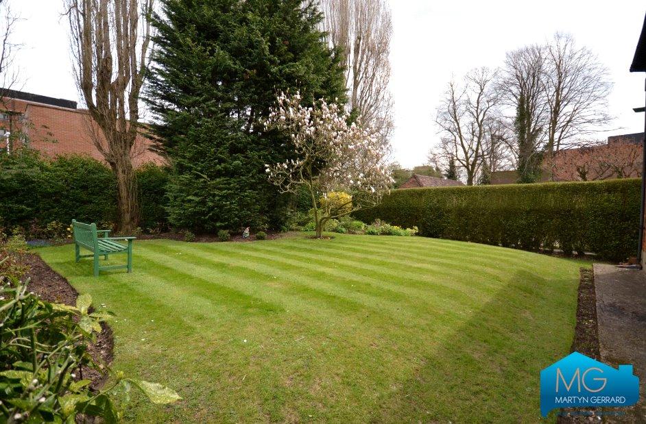 3 bedroom Maisonette to rent - Martyn Gerrard