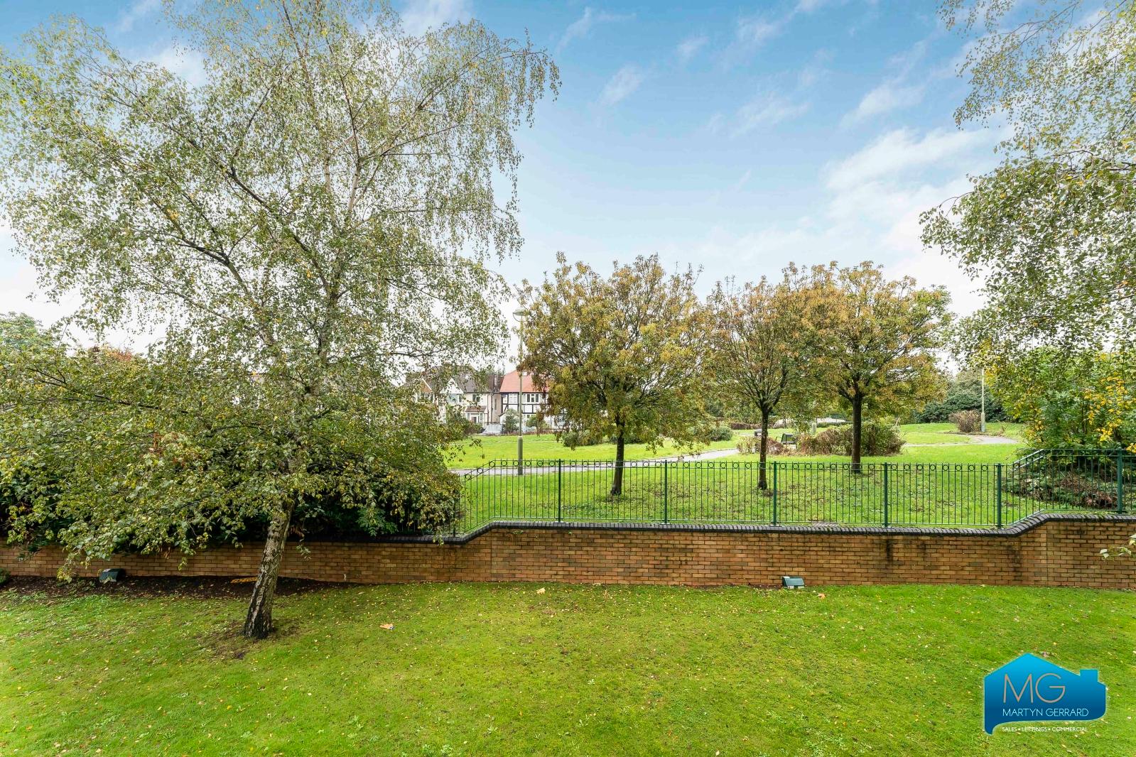 2 bedroom Apartment to rent - Martyn Gerrard