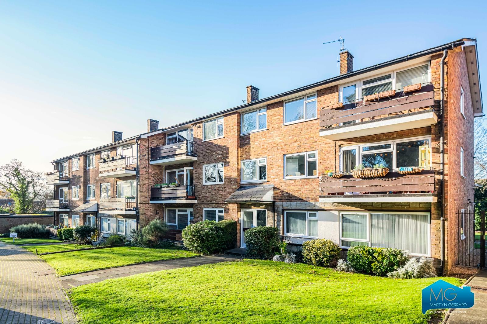 2 bedroom Ground Floor Flat to rent - Martyn Gerrard