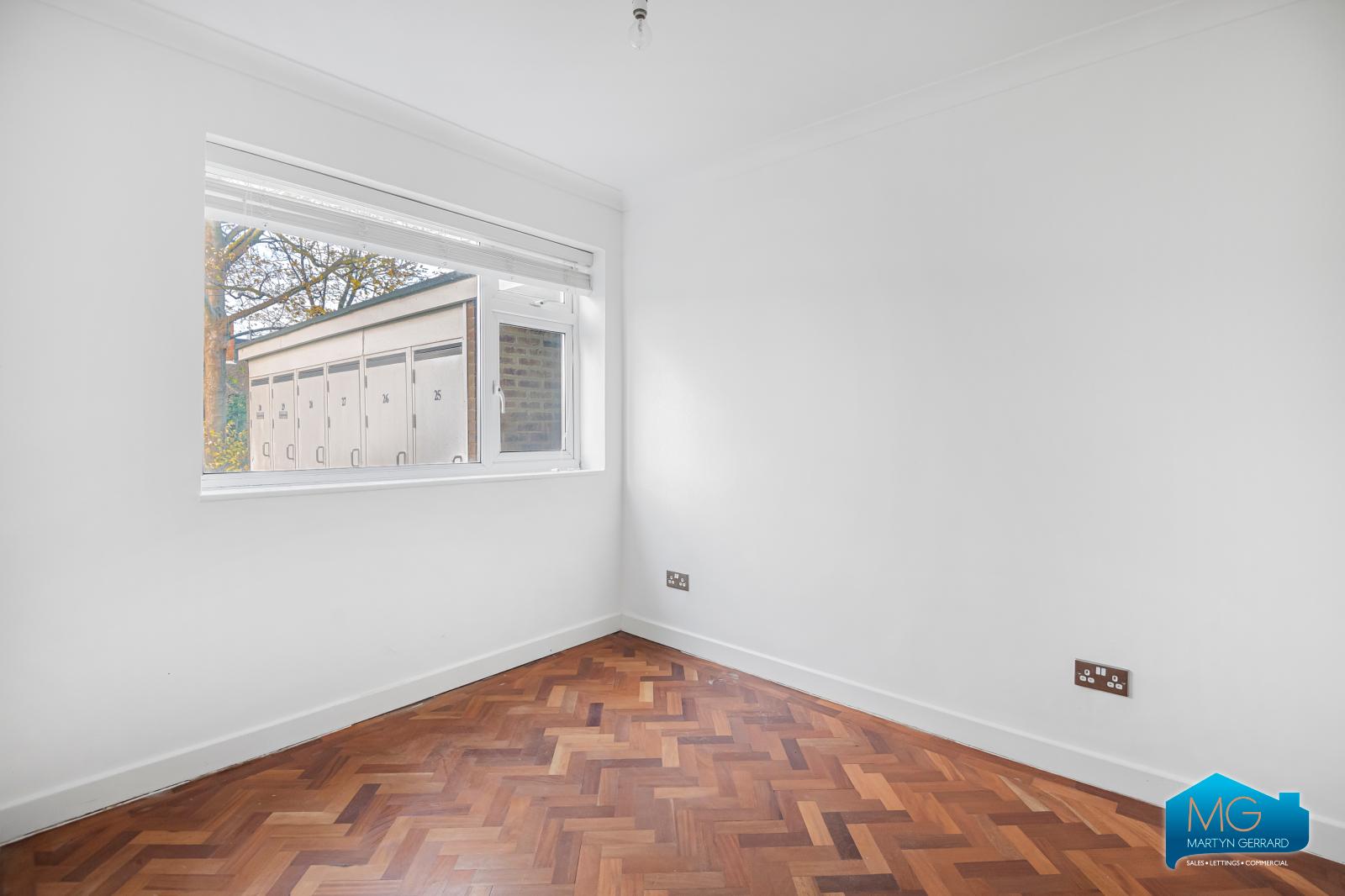 2 bedroom Ground Floor Flat to rent - Martyn Gerrard
