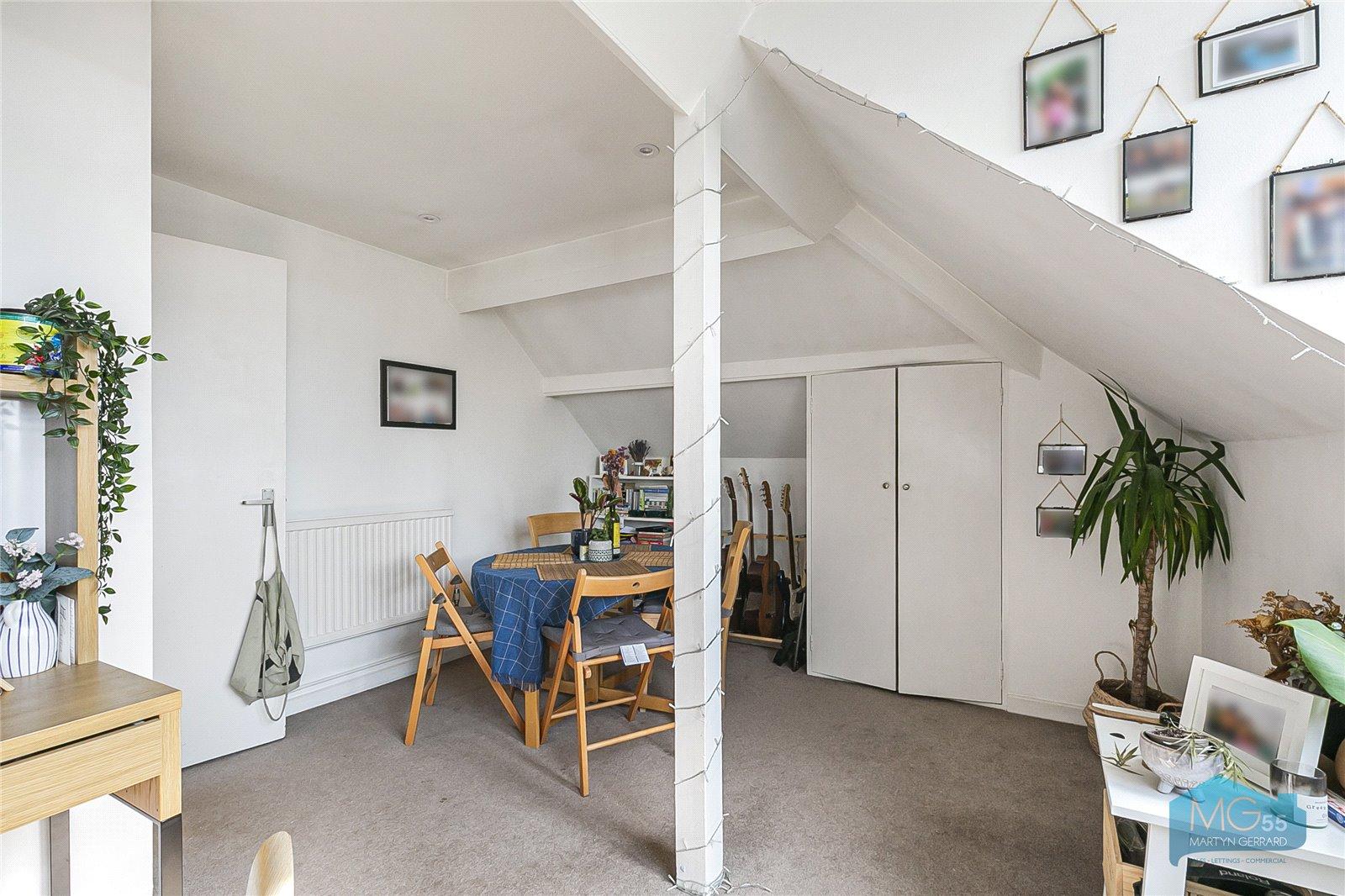 1 bedroom Apartment to rent - Martyn Gerrard