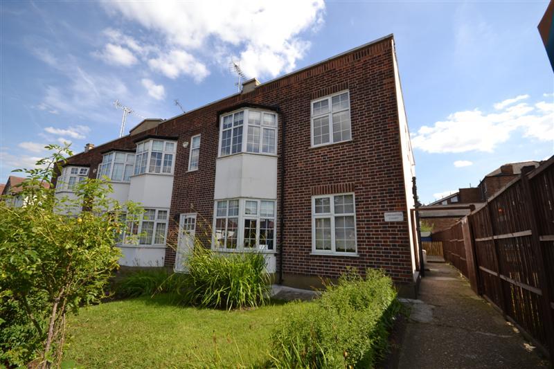 2 bedroom Maisonette to rent - Martyn Gerrard
