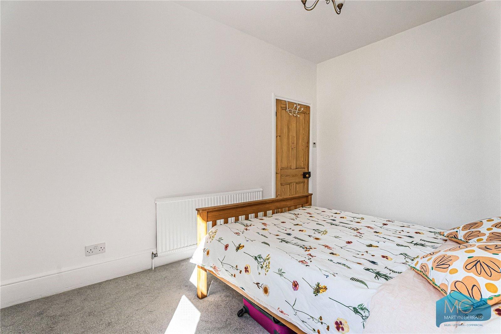 5 bedroom Terraced House to rent - Martyn Gerrard