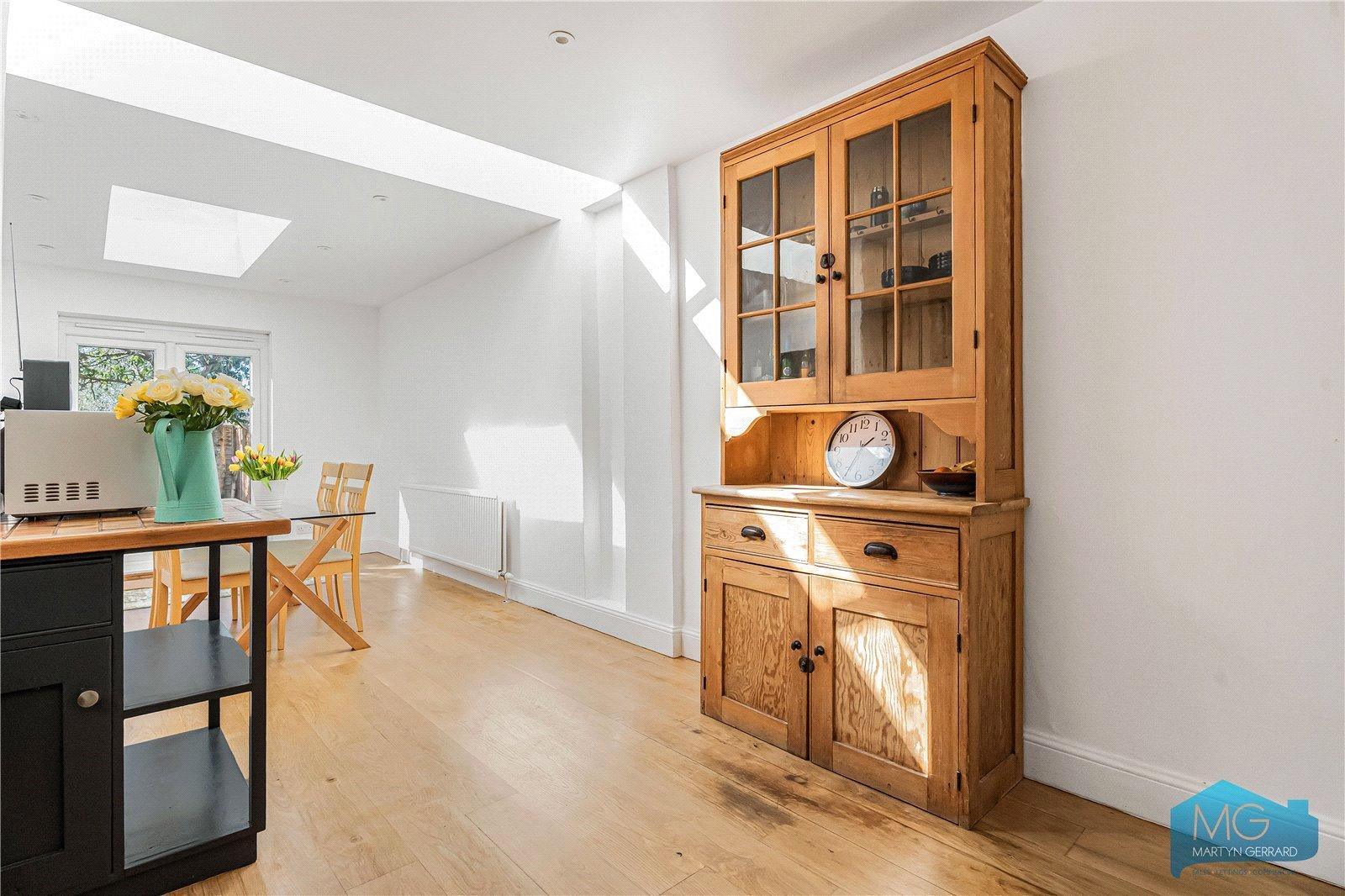 5 bedroom Terraced House to rent - Martyn Gerrard