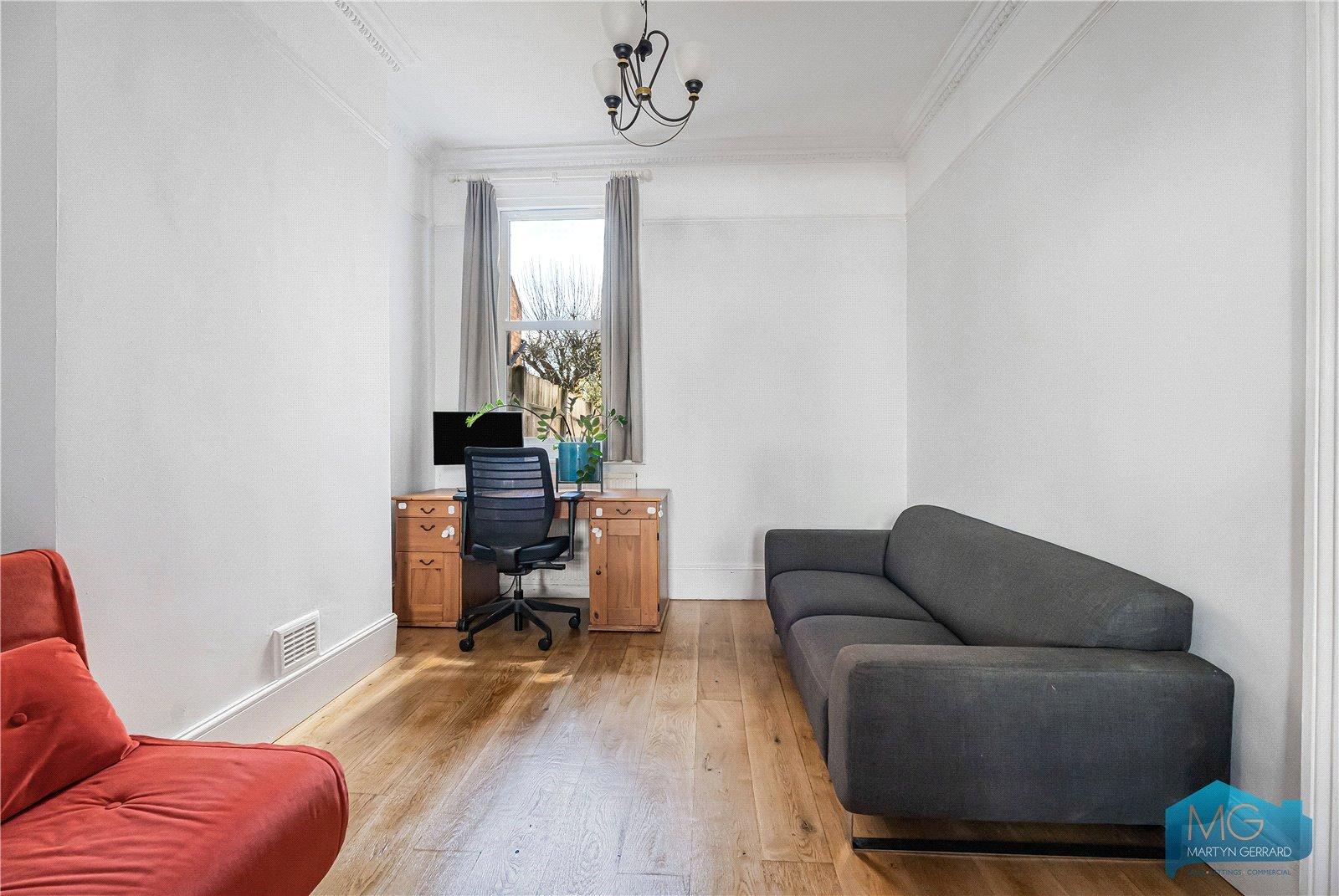 5 bedroom Terraced House to rent - Martyn Gerrard