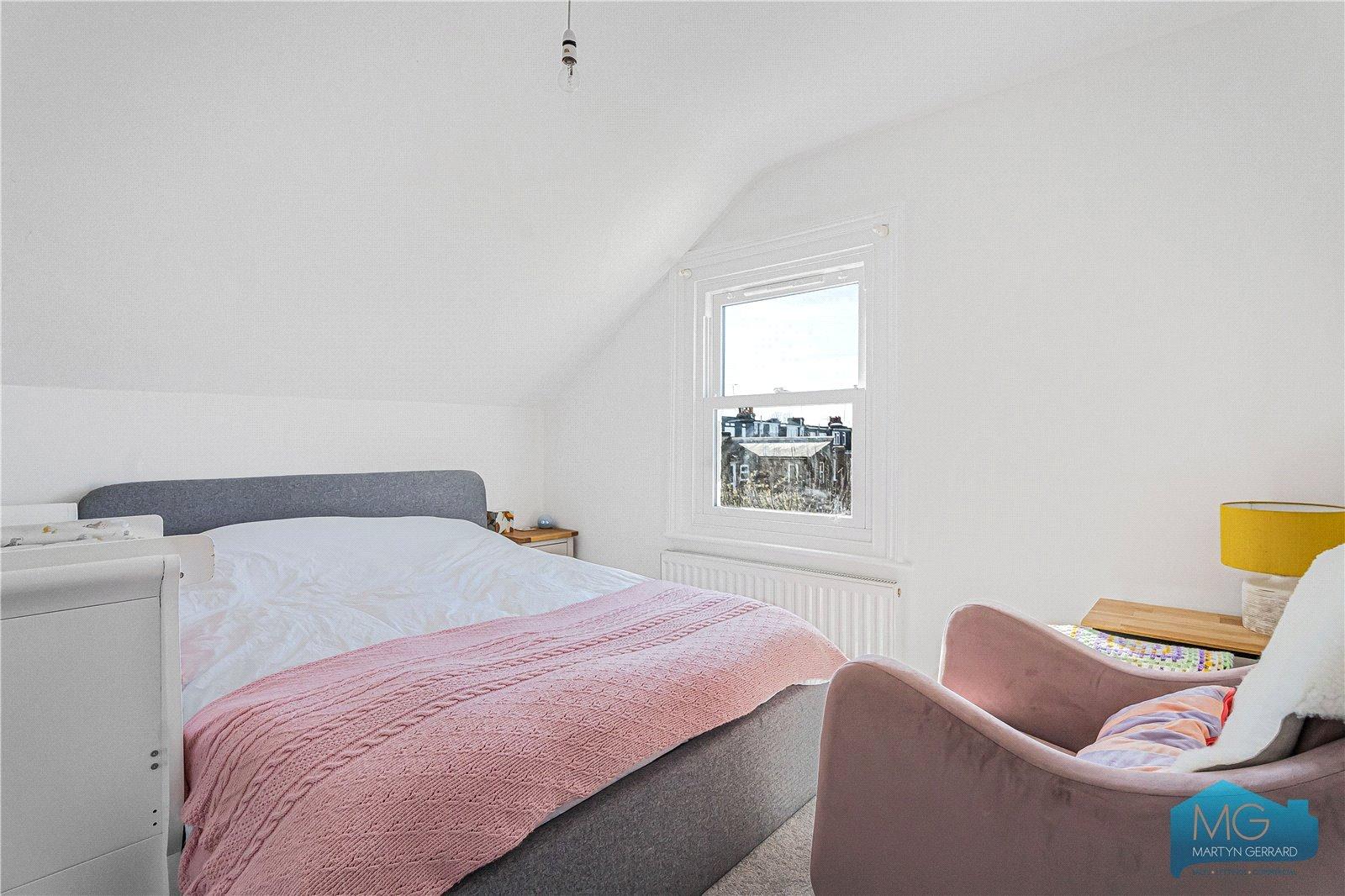 5 bedroom Terraced House to rent - Martyn Gerrard