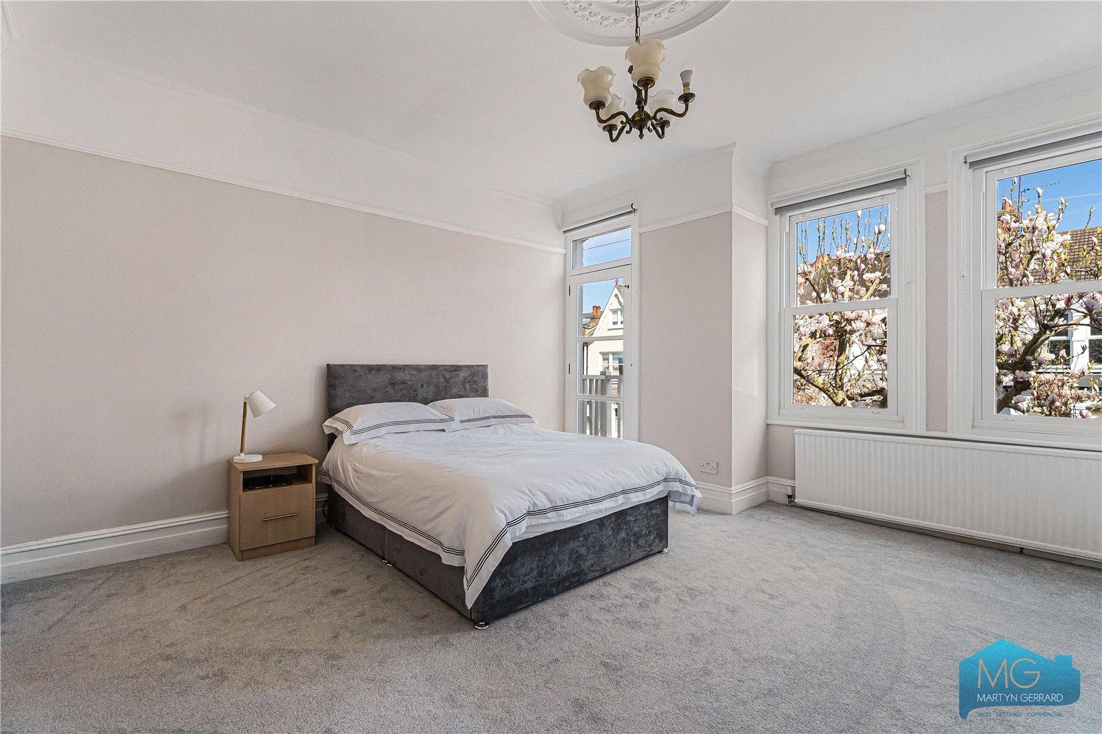 5 bedroom Terraced House to rent - Martyn Gerrard