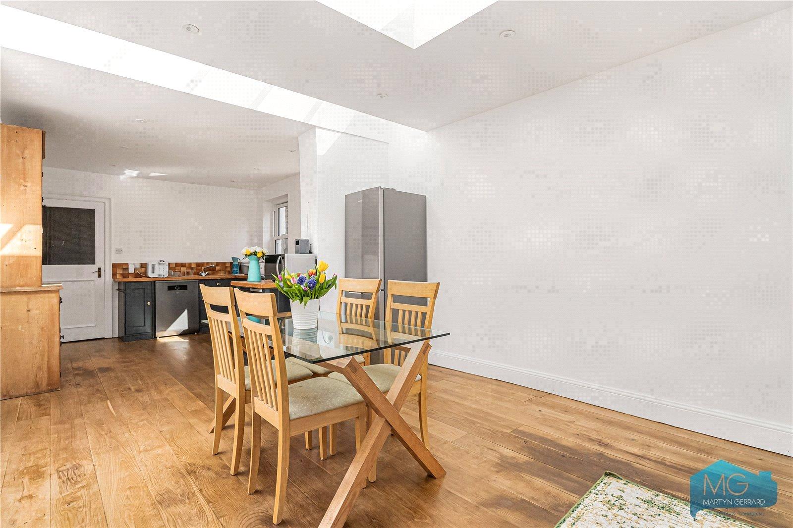 5 bedroom Terraced House to rent - Martyn Gerrard