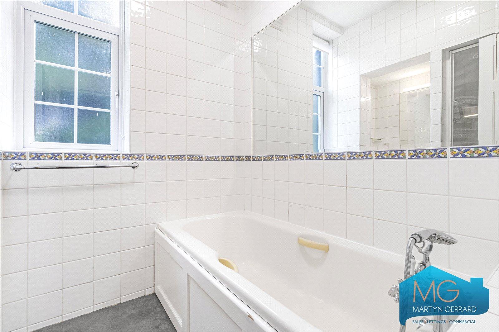 3 bedroom Ground Floor Flat for sale - Martyn Gerrard