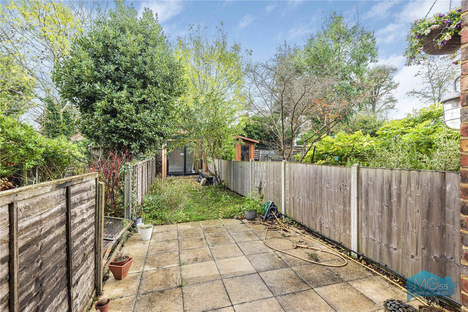 2 bedroom Terraced House to rent - Martyn Gerrard