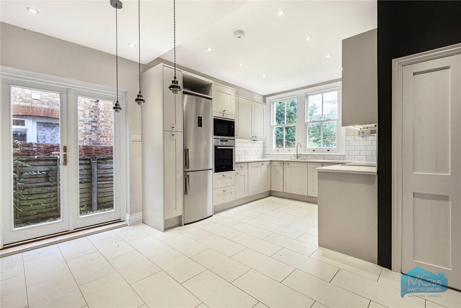 2 bedroom Terraced House to rent - Martyn Gerrard