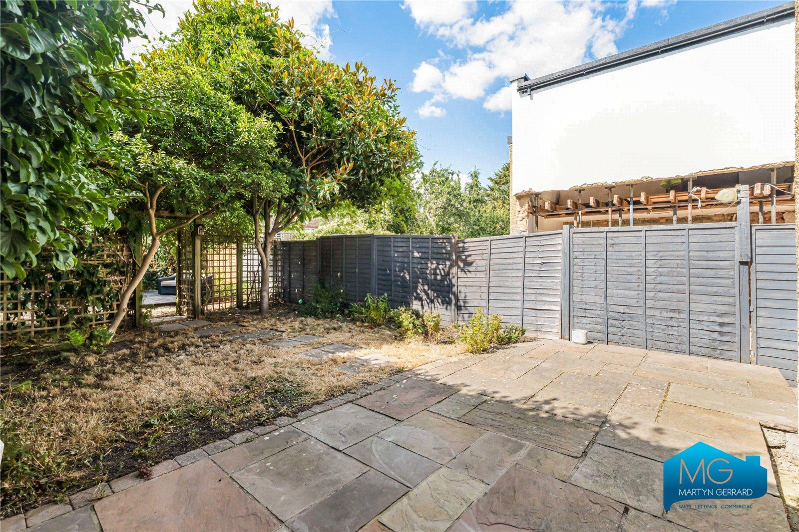 2 bedroom Terraced House to rent - Martyn Gerrard