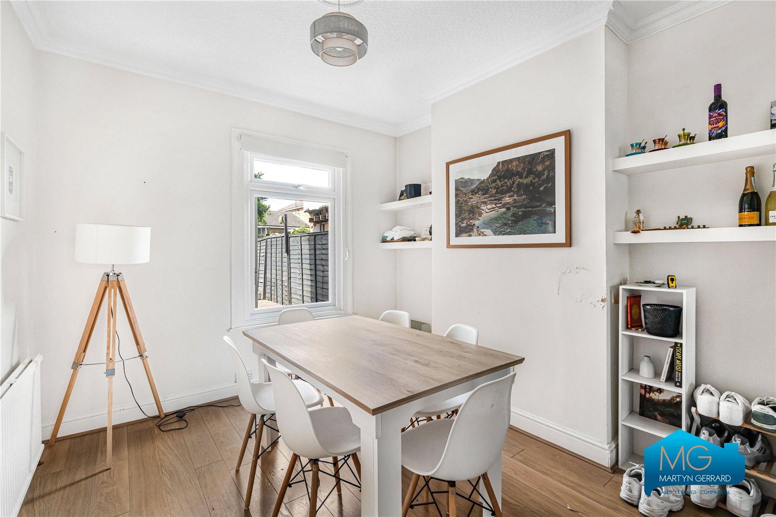 2 bedroom Terraced House to rent - Martyn Gerrard