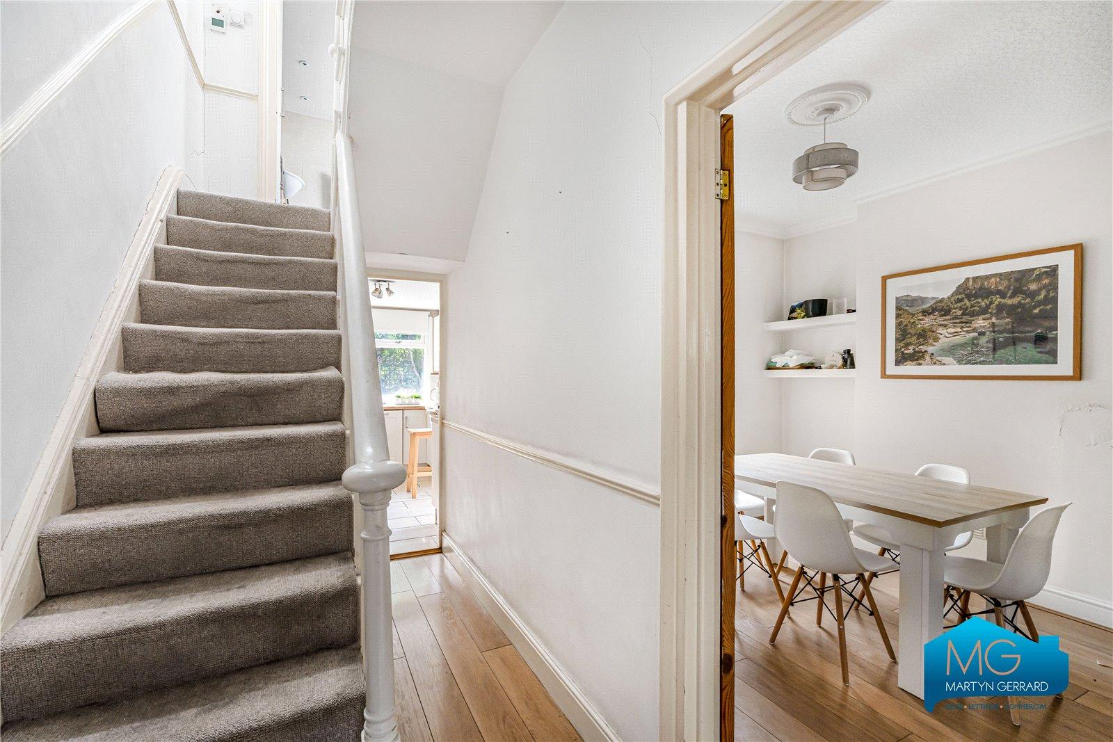 2 bedroom Terraced House to rent - Martyn Gerrard